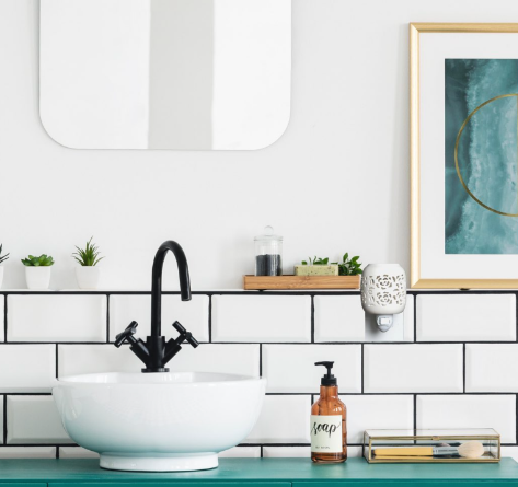 Become a Better Cleaner with These 5 Amazing Essential Oils